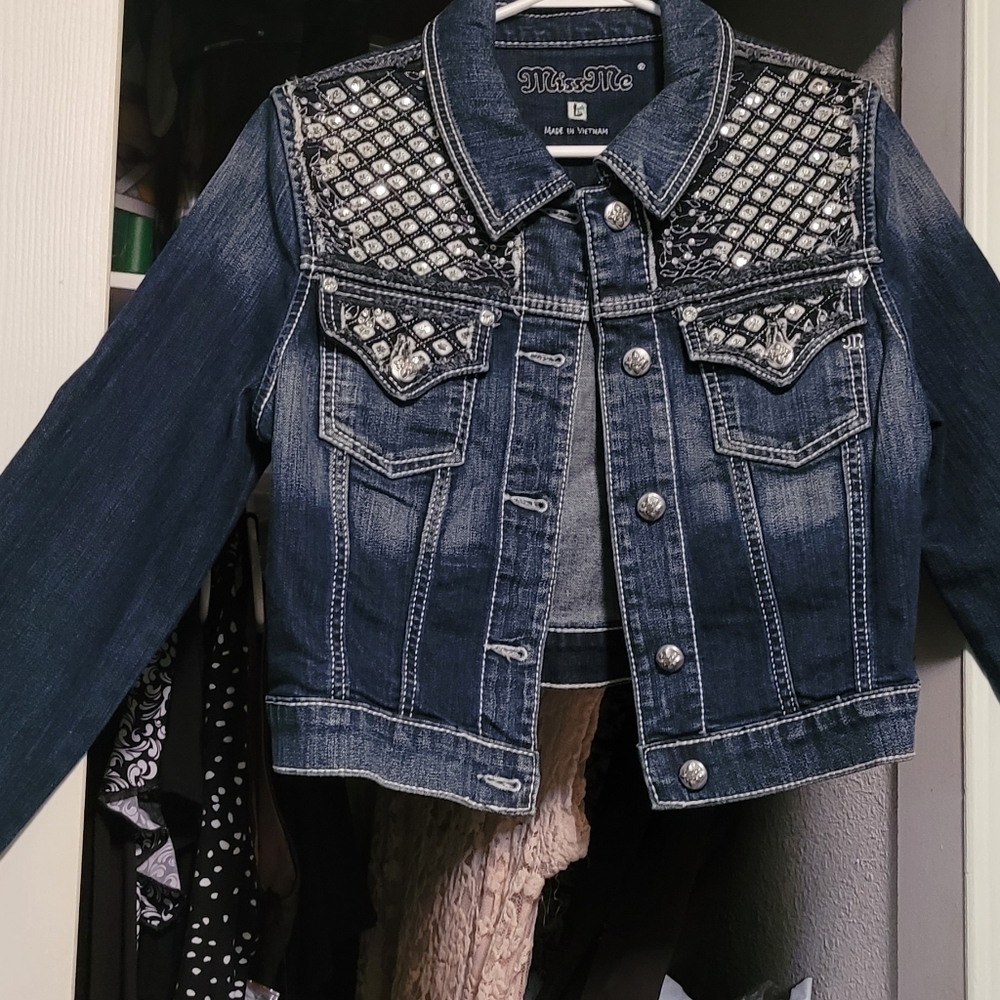 Jacket - Picture 5 of 6